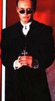 Giles · Darsteller